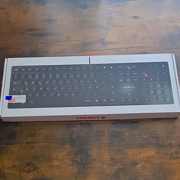 Cherry KC 6000 Slim corded Keyboard - Picture 1 of 4